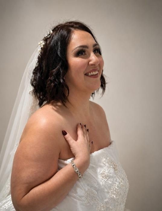 Radiant bridal makeup, natural glow